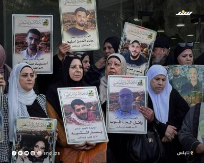 وقفة تضامنية مع الأسرى بنابلس (2).jpg