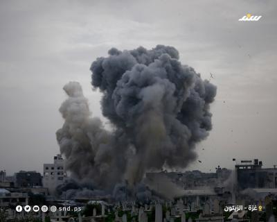 لحظة استهداف الاحتلال بناية سكنية في حي الزيتون جنوب شرق مدينة غزة4.jpg
