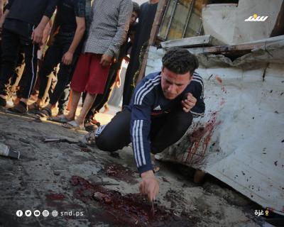 مشاهد من آثار قصف قوات الاحتلال لمجموعة من المواطنين داخل ميناء غزة البحري2.jpg