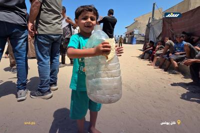 وقفة احتجاجية في منطقة المواصي غرب خان يونس للمطالبة بتوفير المياه داخل مخيمات النزوح4.jpg