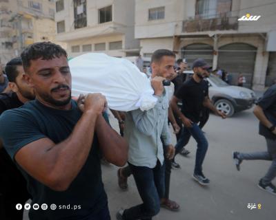 تشييع جثماني شهيدين ارتقيا في غارة إسرائيلية استهدفت خيمة تؤوي نازحين في منطقة الشيخ عجلين جنوب غربي مدينة غزة1.jpg
