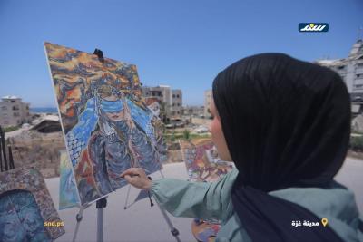 جنى أبو هربيد تُحوّل ركام مرسمها المدمر إلى لوحاتٍ توثّق وجع النازحين بغزة (4).jpg