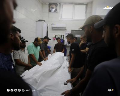 تشييع جثماني شهيدين ارتقيا في غارة إسرائيلية استهدفت خيمة تؤوي نازحين في منطقة الشيخ عجلين جنوب غربي مدينة غزة4.jpg
