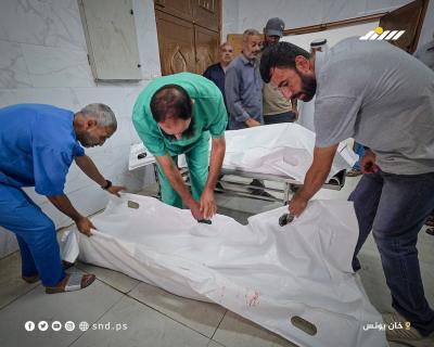 شهداء ومصابون يصلون إلى مجمع ناصر الطبي إثر غارة إسرائيلية في مواصي خانيونس3.jpg