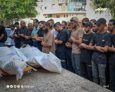 تشييع شهيدين ارتقيا في استهداف إسرائيلي بمنطقة النفق بمدينة غزة4.jpg