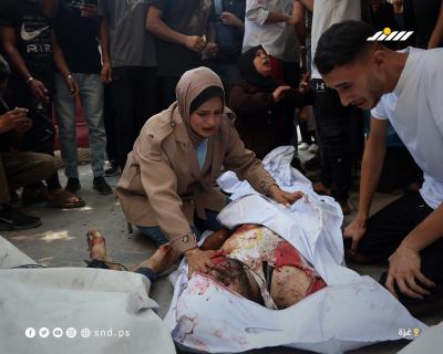 فلسطينيون يودّعون أحبّتهم في مستشفى الشفاء بمدينة غزة بعدما استشهدوا في هجوم إسرائيلي3.jpg