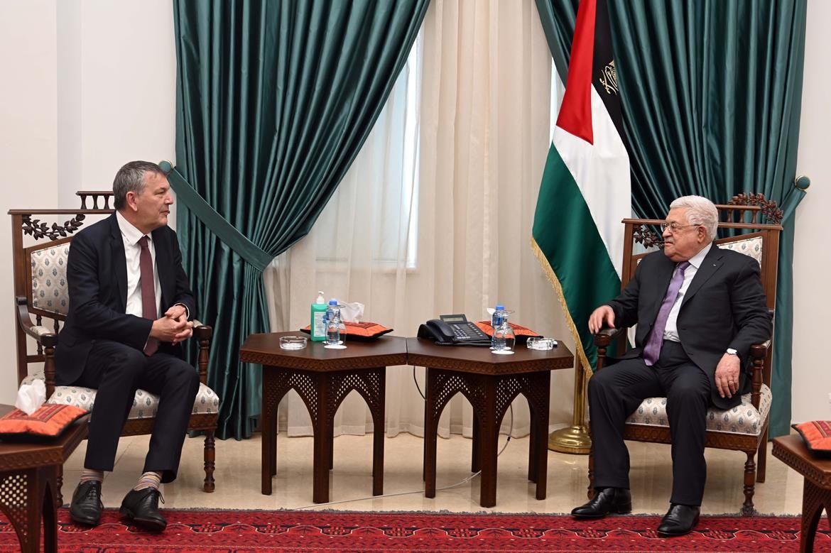 لقاء الرئيس عباس بـ فيليب لازاريني (1).jpeg