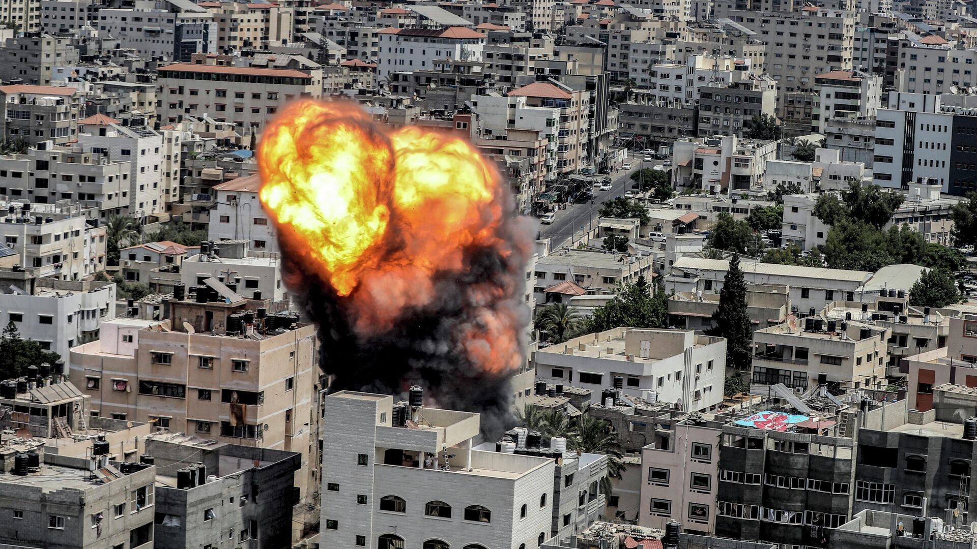 قصف إسرائيلي.jpg