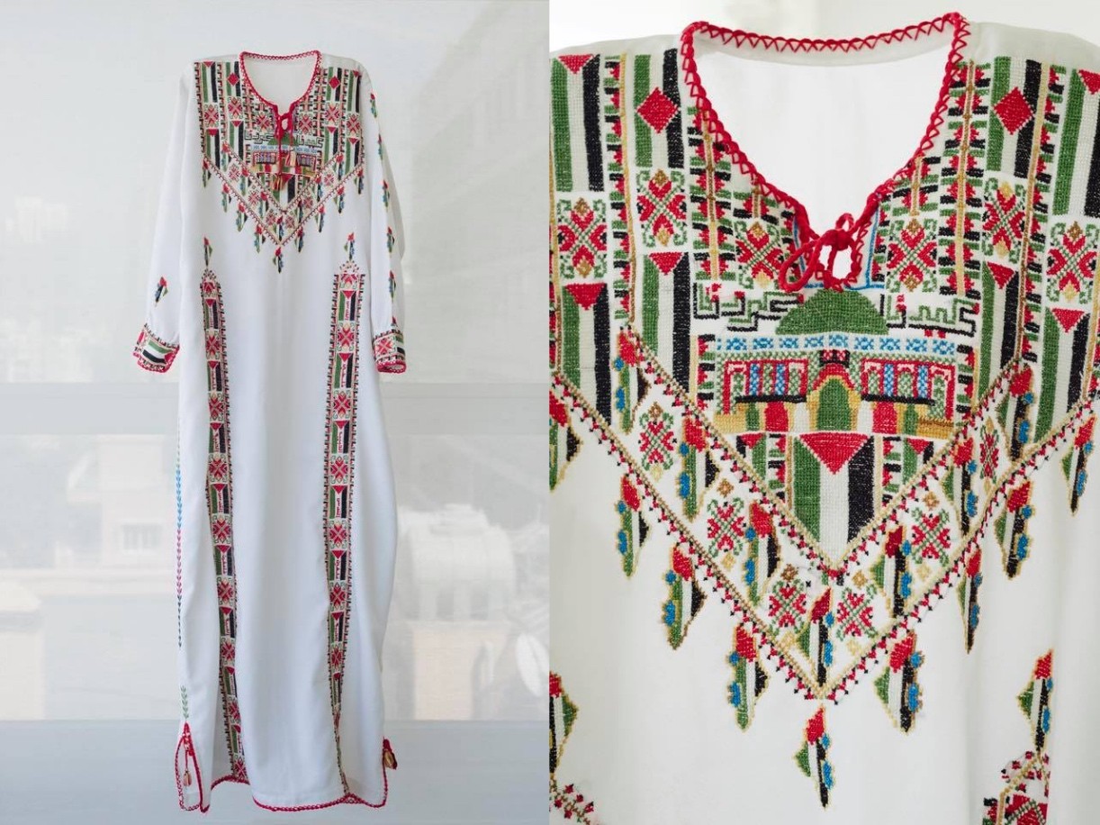 ثوب فلسطيني - معرض الدوحة.jpg