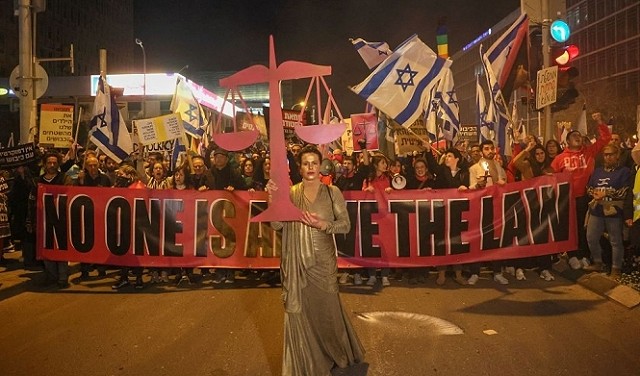 مظاهرة ضد حكومة نتنياهو في تل أبيب.jpg