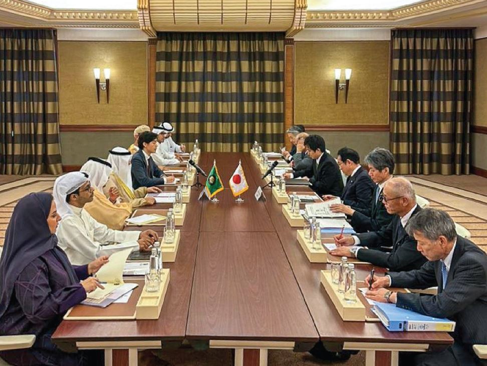 التعاون الخليجي مع اليابان.JPG