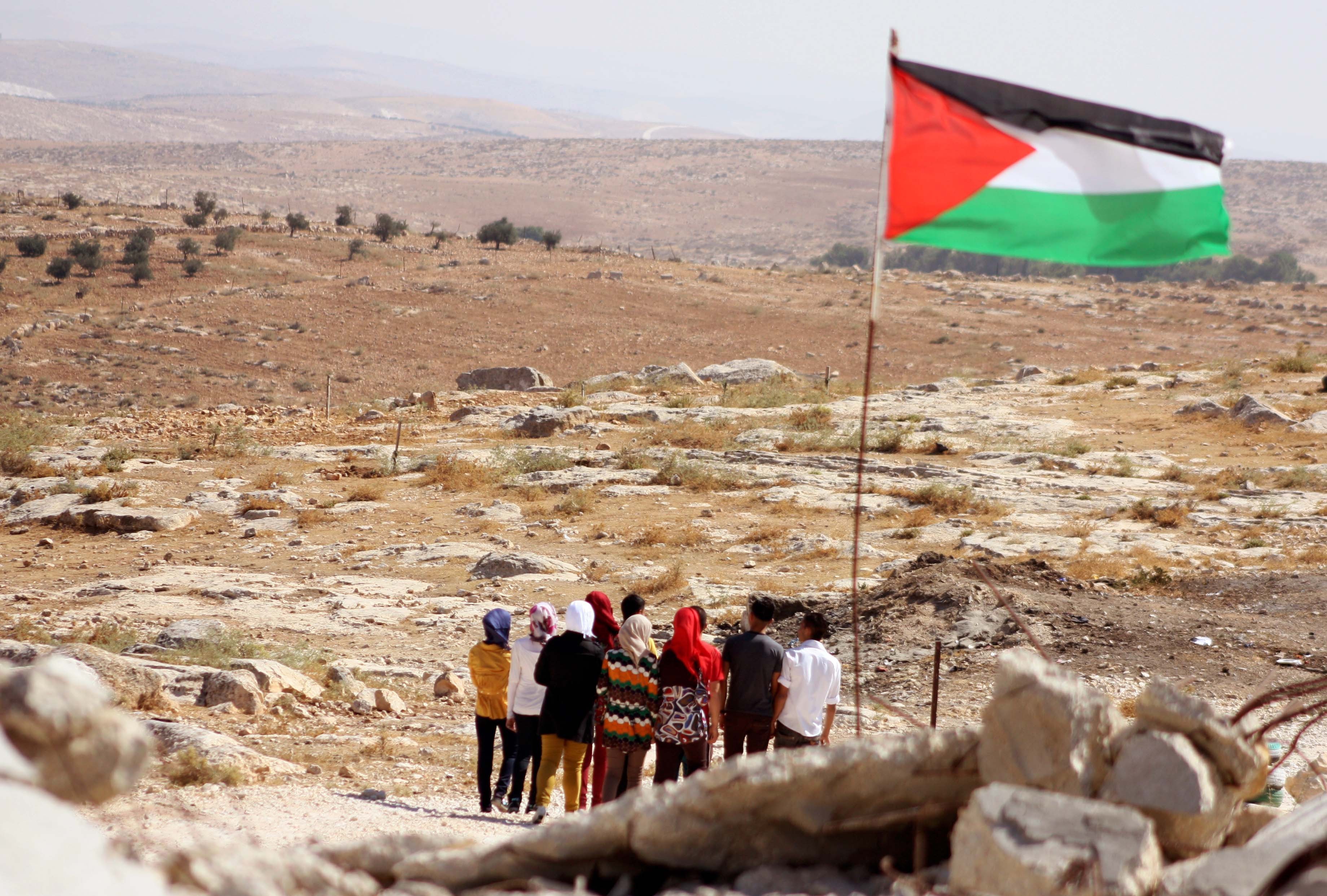 تجمع بدوي فلسطيني.jpg