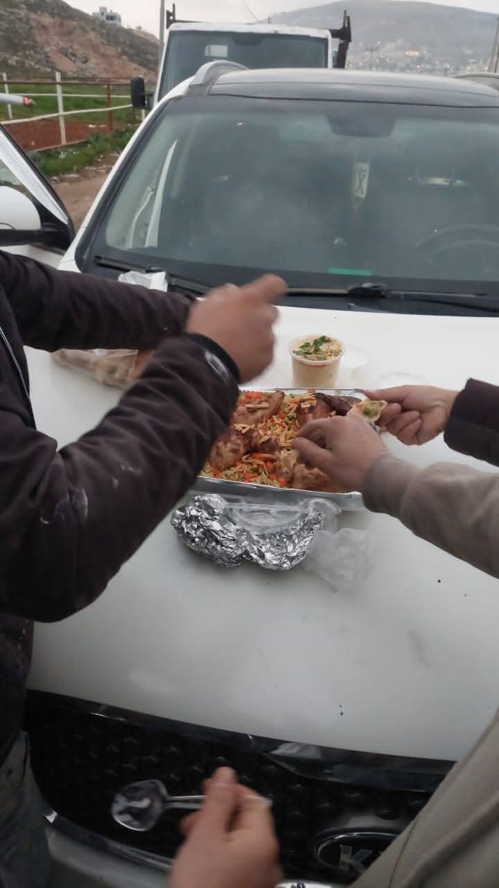 الإفطار على الحواجز  (1).jpeg