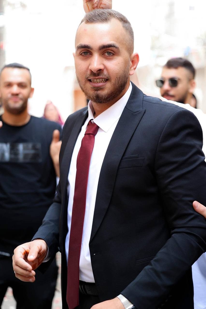 جمال تيتان.jpg