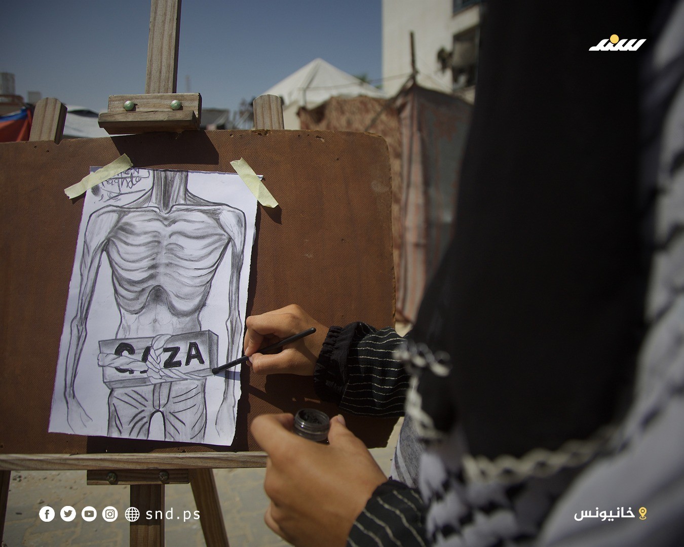 من داخل خيمتها.. رغدة ترسم الألم برماد النار (3).jpeg