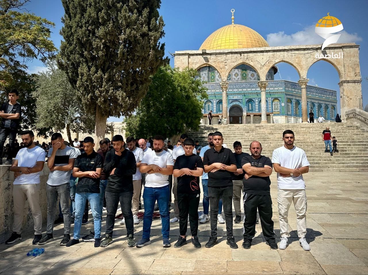 الصلاة في الأقصى.jpg