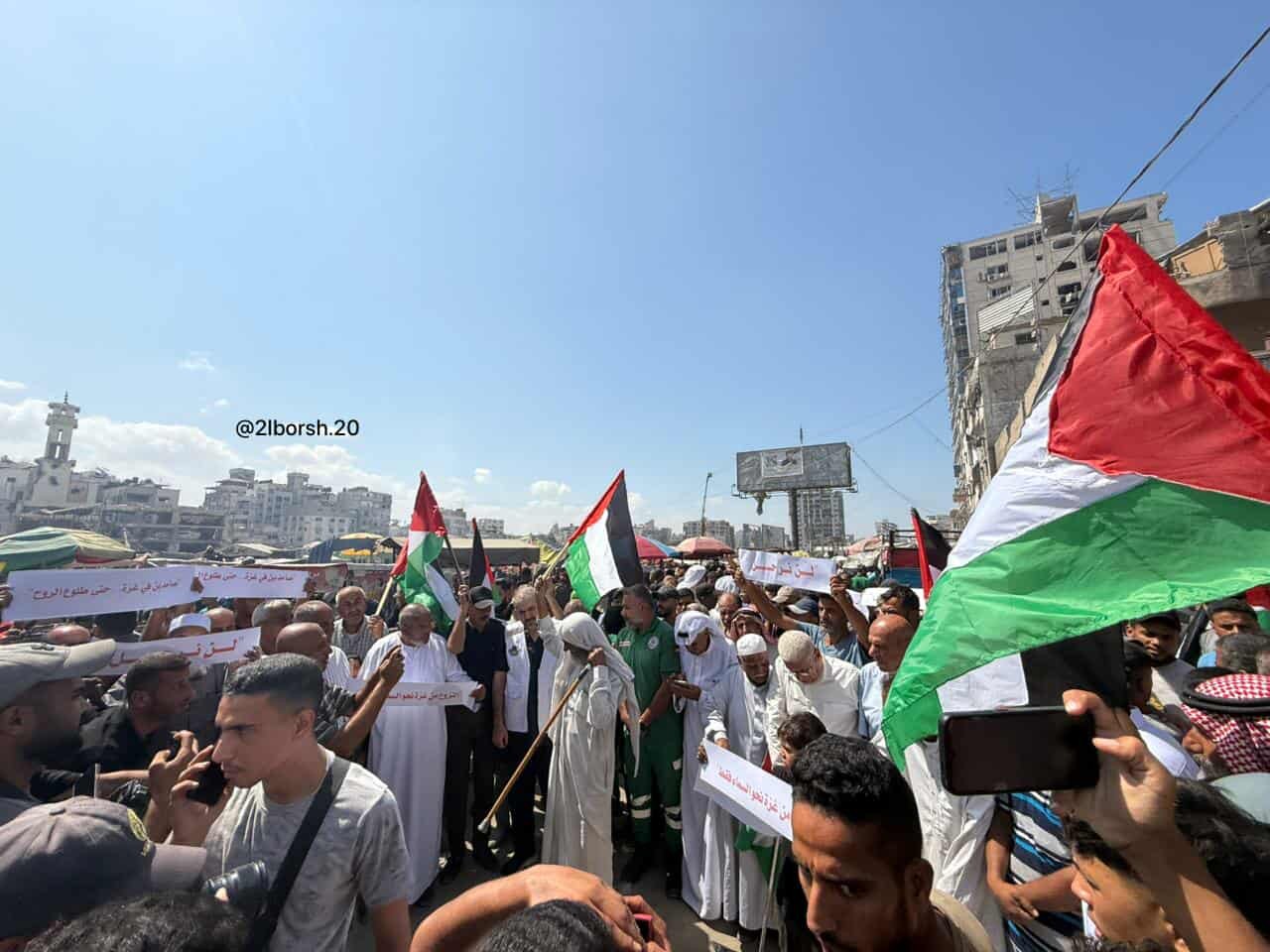 مسيرة الأكفان 1.jpg