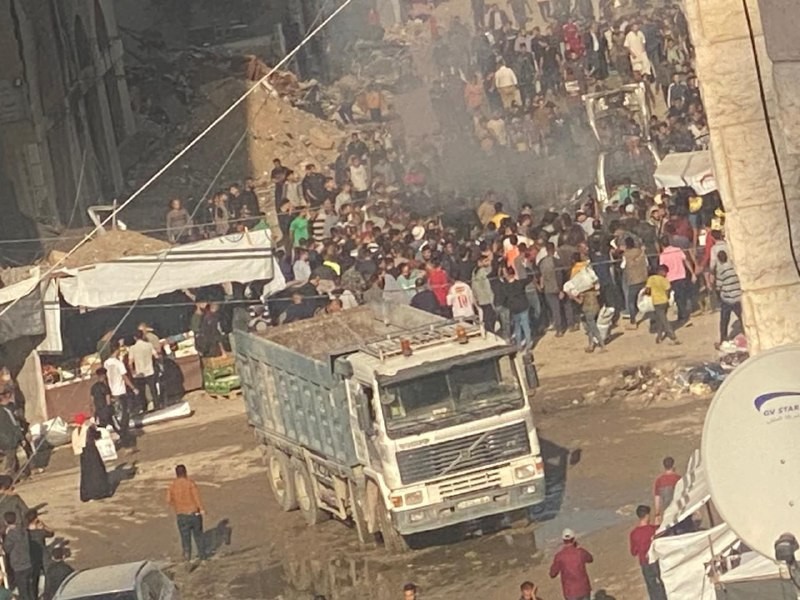 شهداء ومصابون بقصف الاحتلال مركبة غرب غزة.jpg