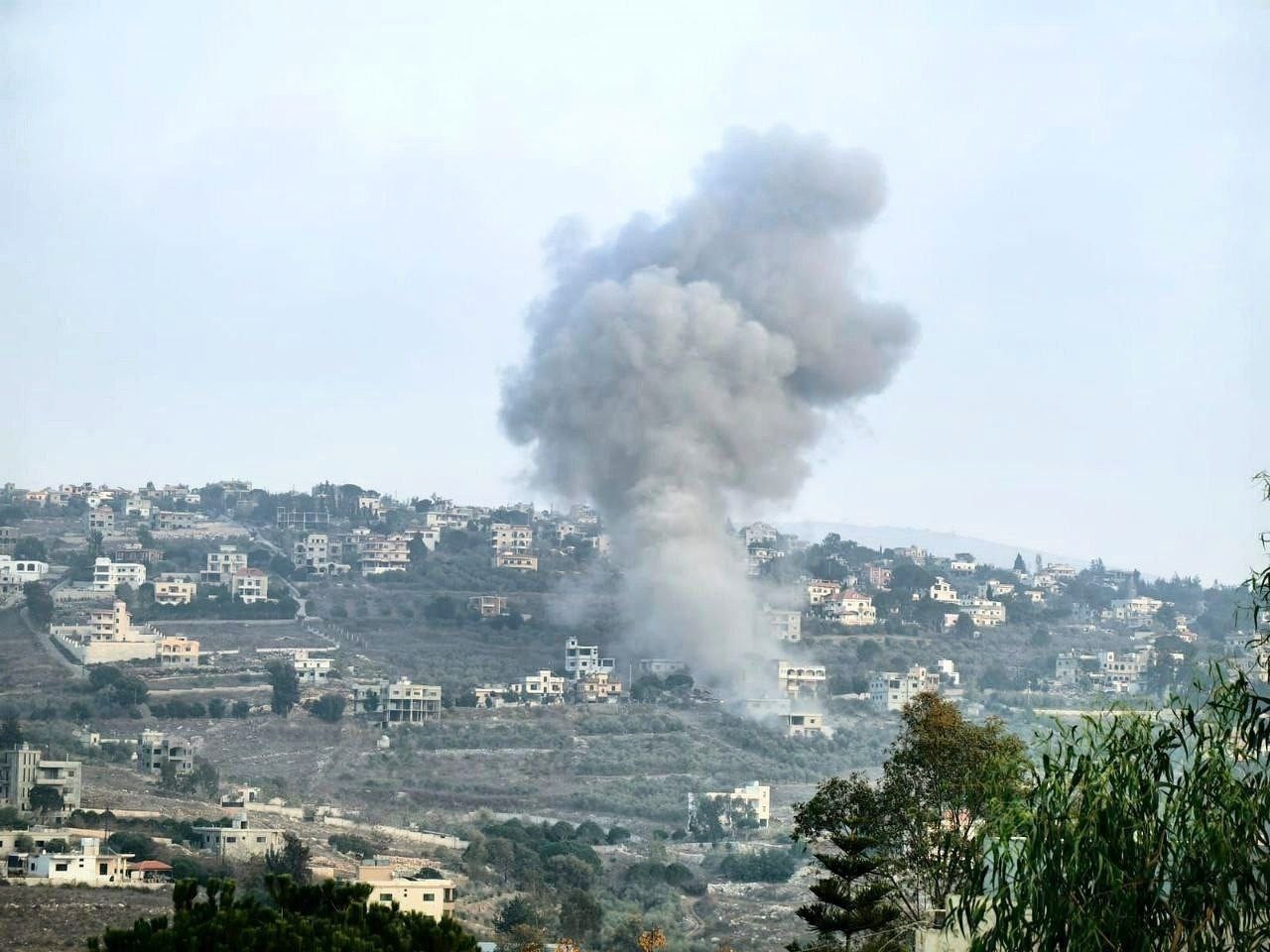 قصف لبنان.jpg