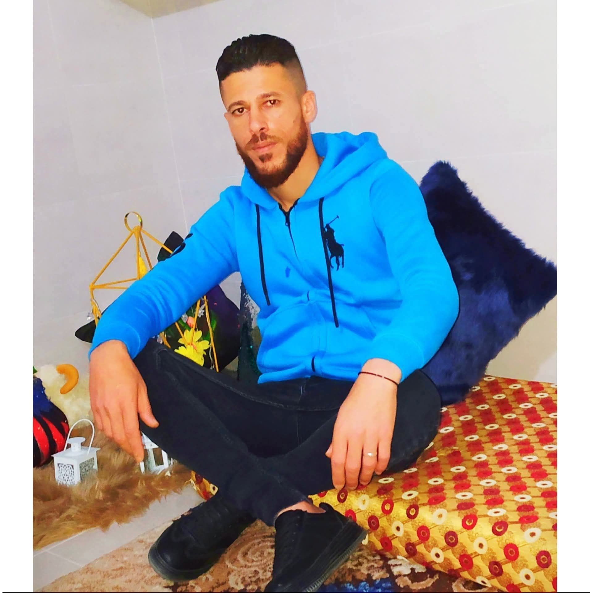 الصياد الشهيد محمد بكر.jpg