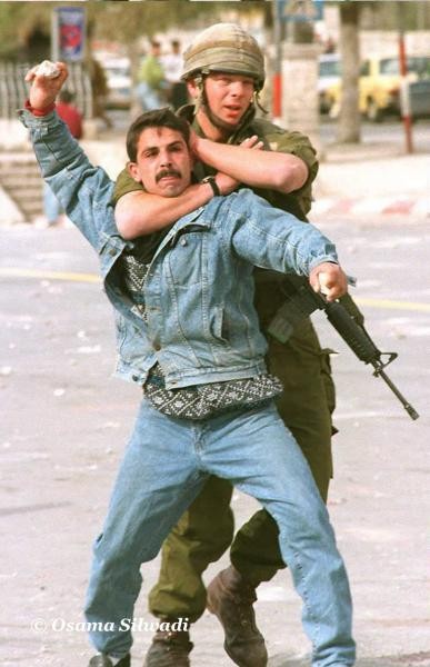 انتفاضة الحجارة (4).jpg