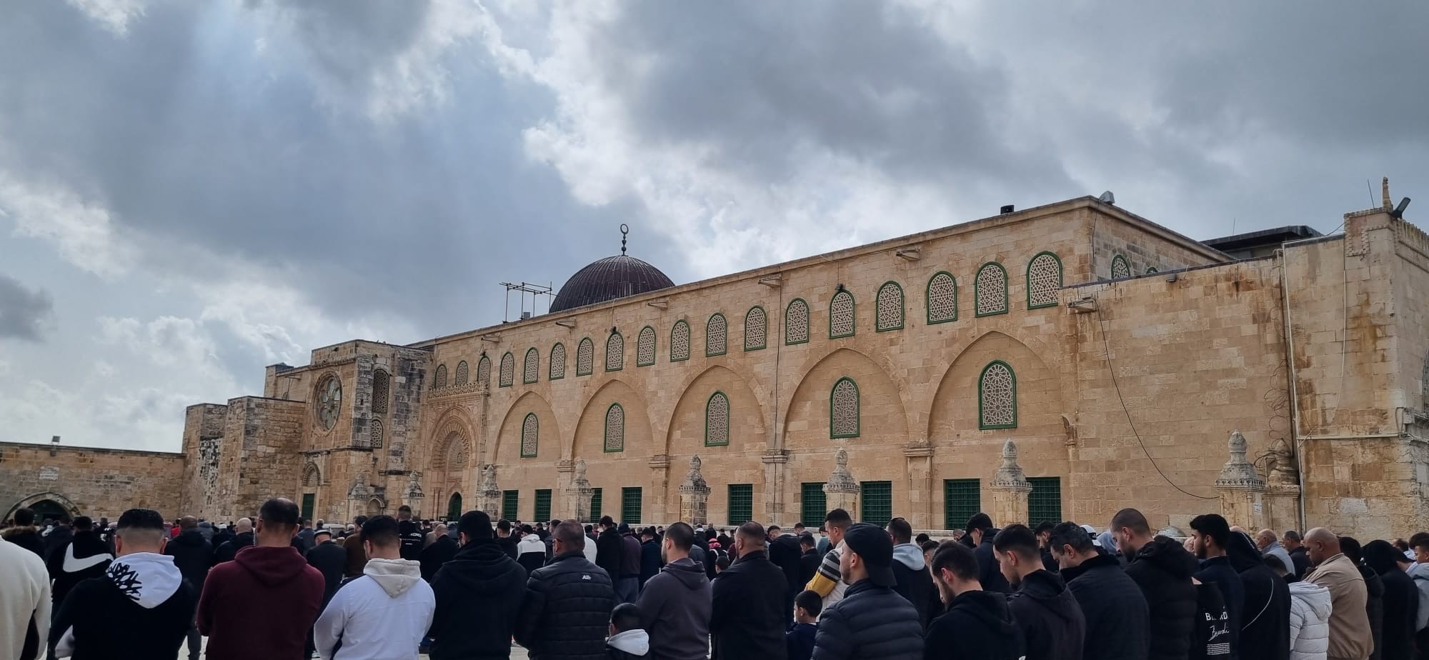 صلاة الجمعة في الأقصى (5).jpeg