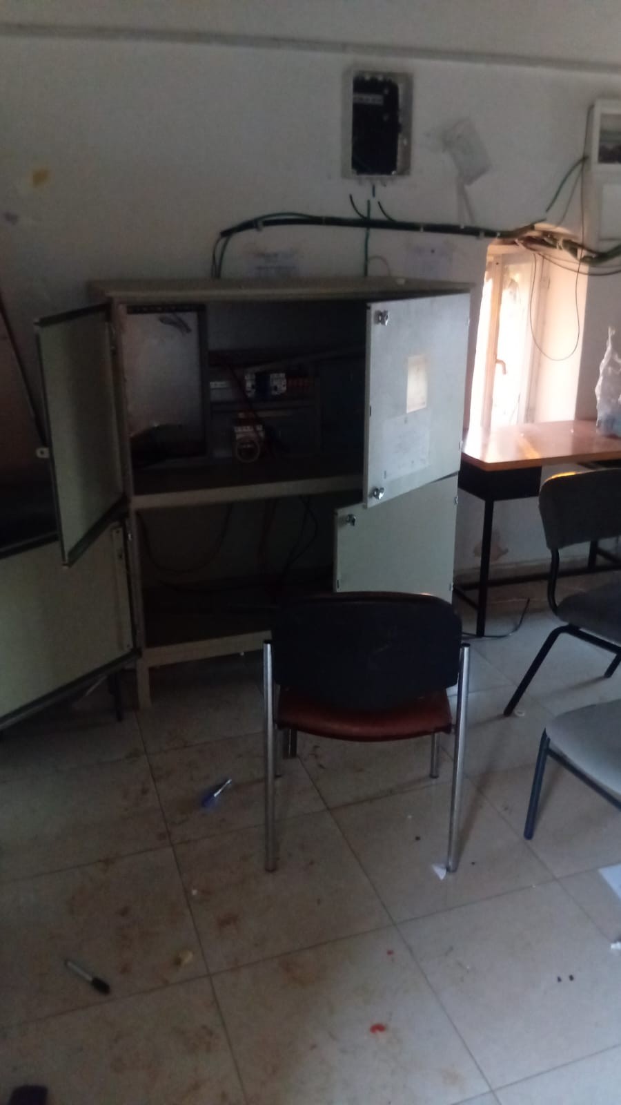 مستوطنون يهاجمون مدرسة في الأغوار (2).jpeg