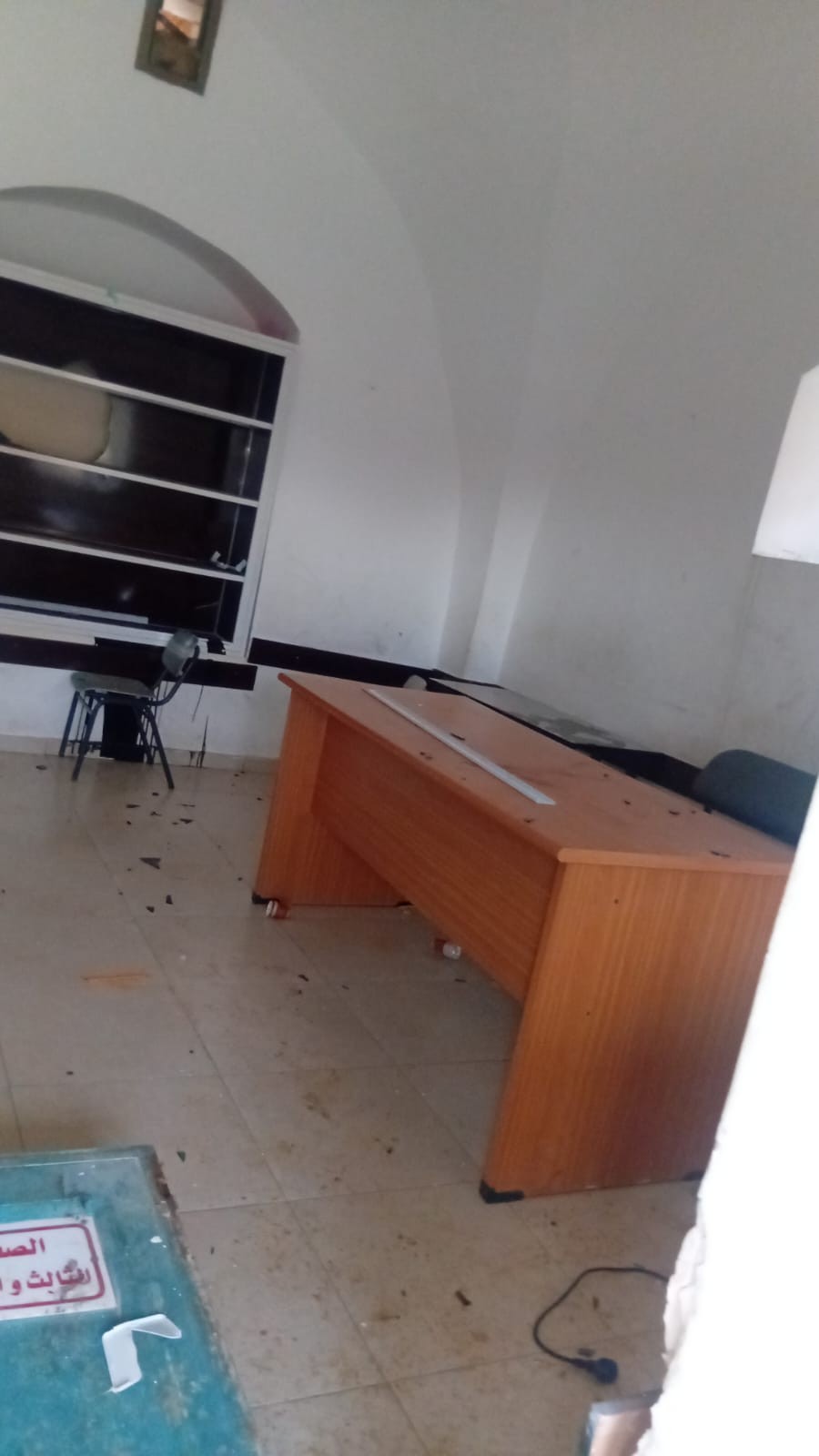 مستوطنون يهاجمون مدرسة في الأغوار (9).jpeg