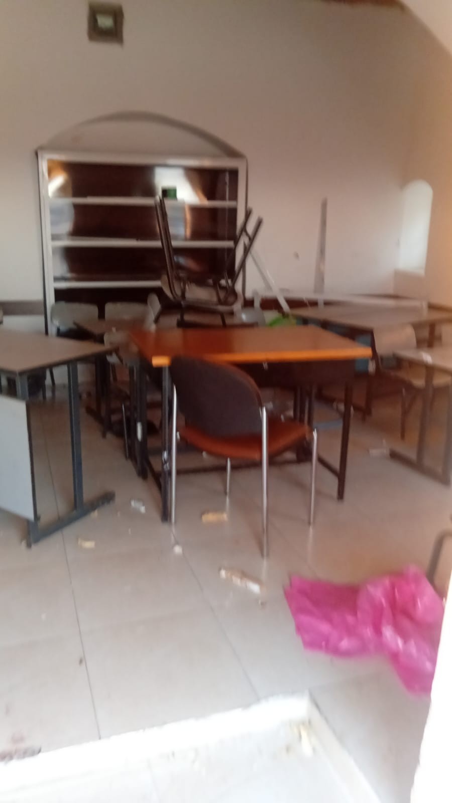 مستوطنون يهاجمون مدرسة في الأغوار (6).jpeg