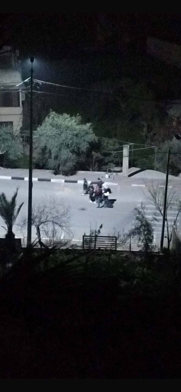 إخلاء.jpg
