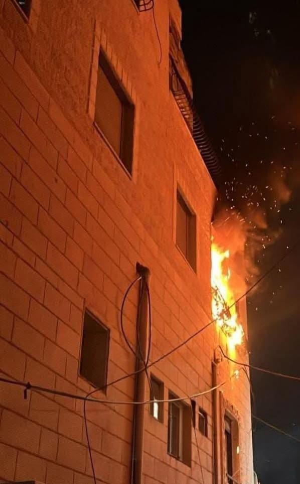احتراق منزل في مخيم قلنديا.jpg