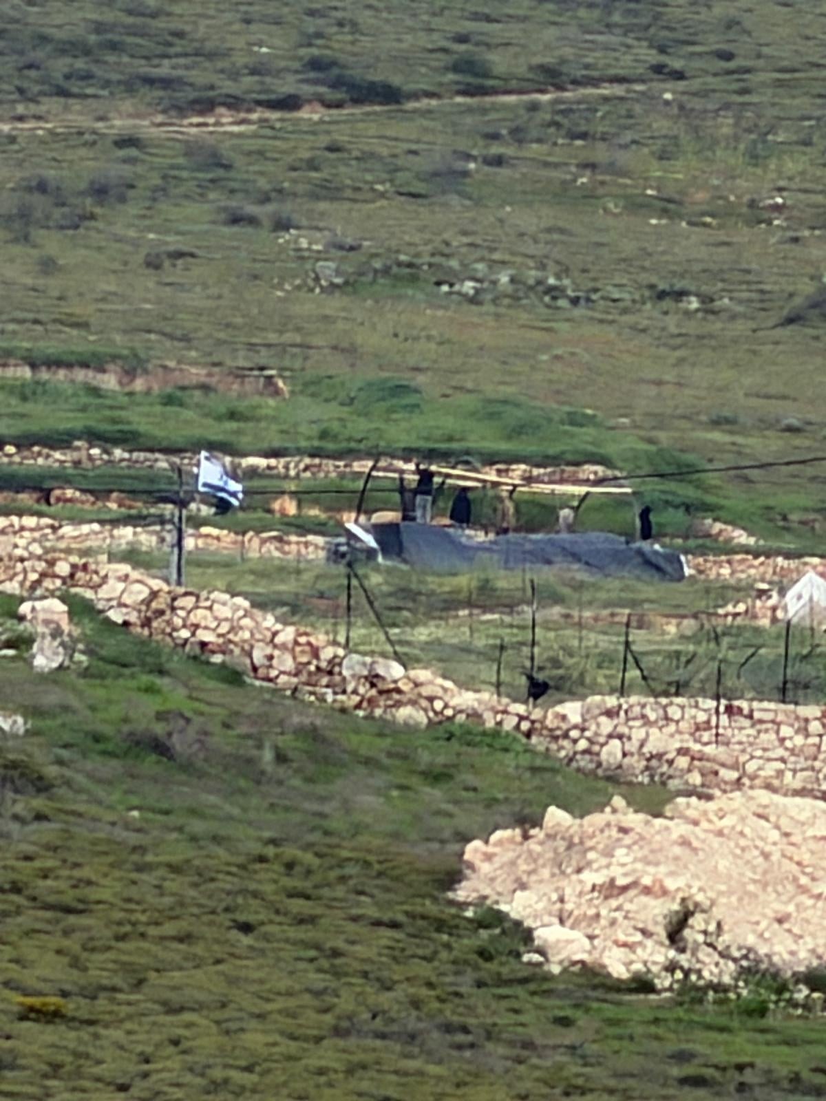 اعتداء مستوطنين في بيت امرين (6).jpg