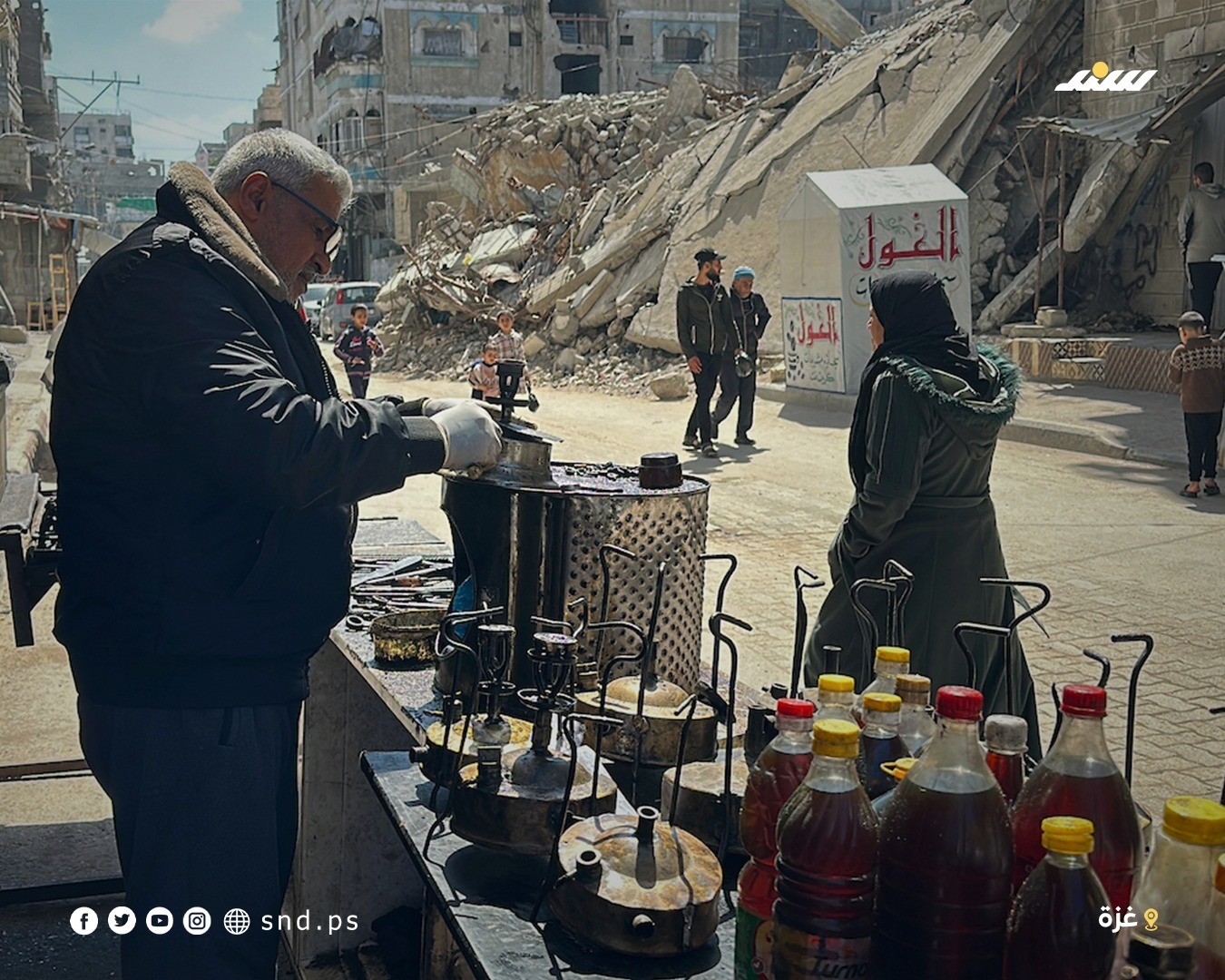 من قلب الحصار.. عادل عيسى يبقي نار الحياة مشتعلة في غزة4.jpg
